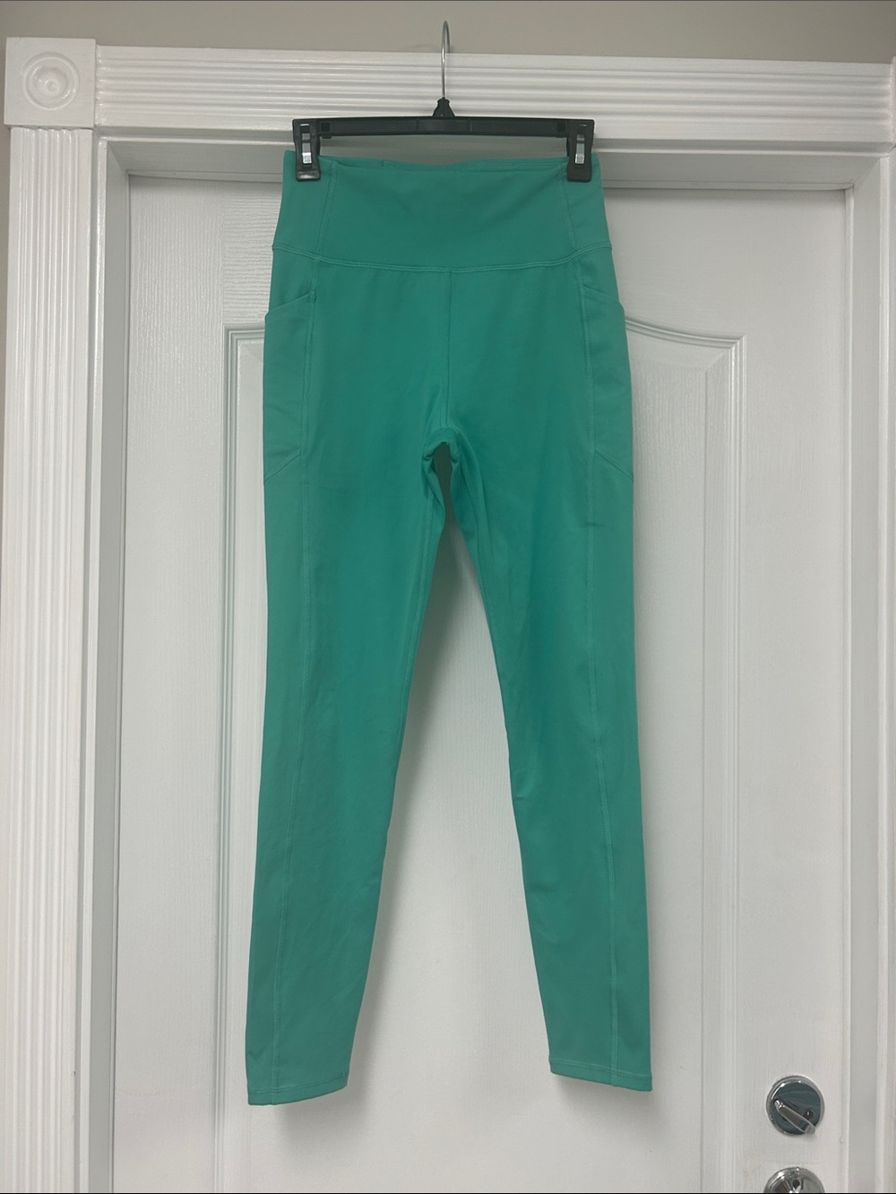 Worn once - FIGS High-Rise Pocket Scrub Leggings - Picture 4 of 5
